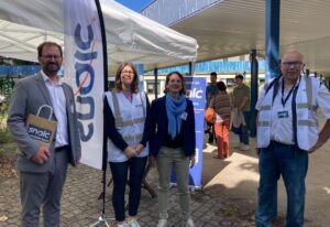 François TESSIER (président académique), Camille NIMPER (secrétaire adjointe 2nd degré), Alexandra PASCUAL-VIVET (section départementale Loiret-Ouest) et Damien AUBRIET (section départementale Loiret-Est) étaient présents pour l'accueil des stagiaires du 2nd degré à l'INSPÉ d'Orléans.